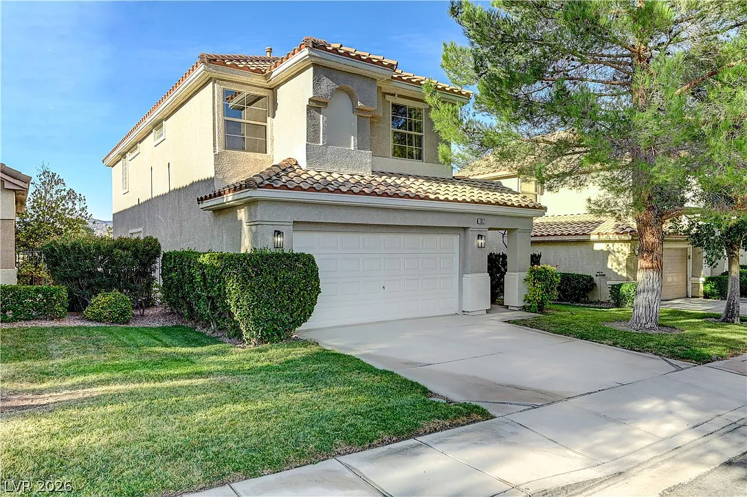 3 bed, 2.5 bath, 2169 sqft, $5,700 — Photo 4
