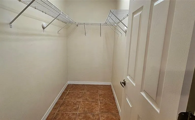 3007 SW Santa Barbara Pl — Photo 10