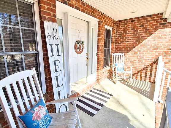 2nd image of 565 Indian Trail Rd