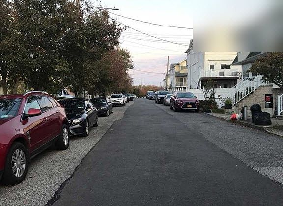 3rd image of 106 Herrick Ave