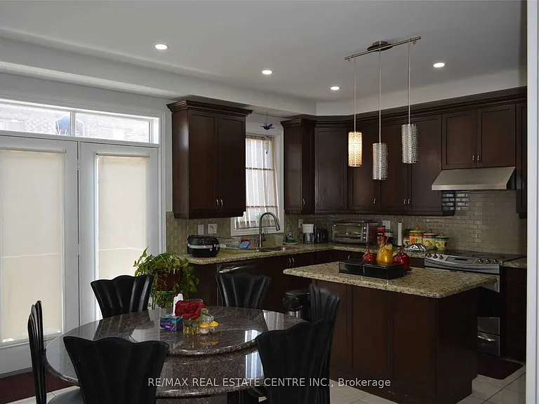 4640 Erwin Rd — Photo 9