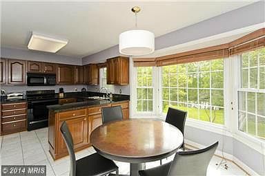 5th image of 8333 Chapel Lake Ct