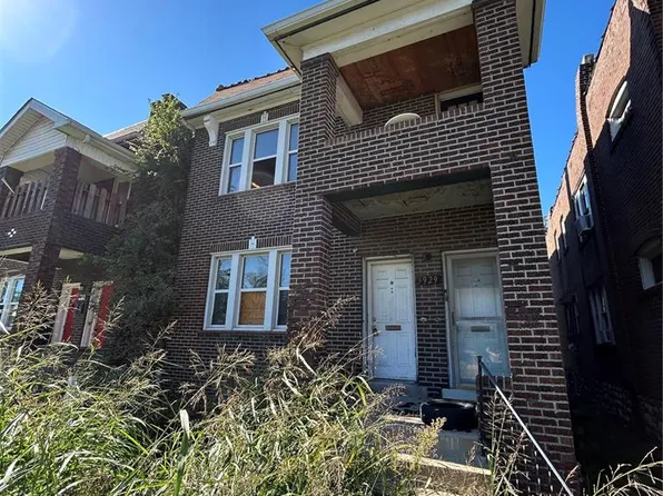 3929 N Taylor Ave, Saint Louis, MO 63115