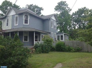 524 Walnut Ave, Laurel Springs, NJ 08021