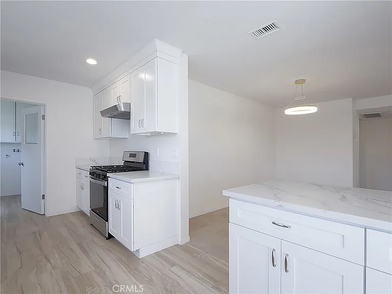 27665 Longhill Dr — Photo 4