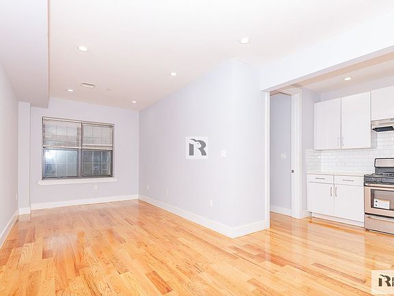 2nd image of 586 Bainbridge St #3D