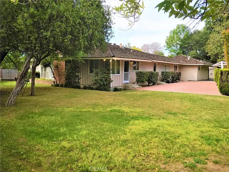 1205 Sierra Madre Blvd — Photo 20