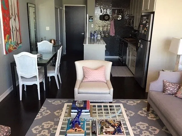 2 bed, $3,000 — Photo 4