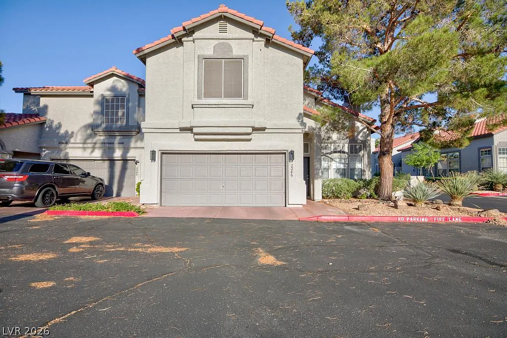 2 bed, 2.0 bath, 1368 sqft, $1,822 — Photo 4