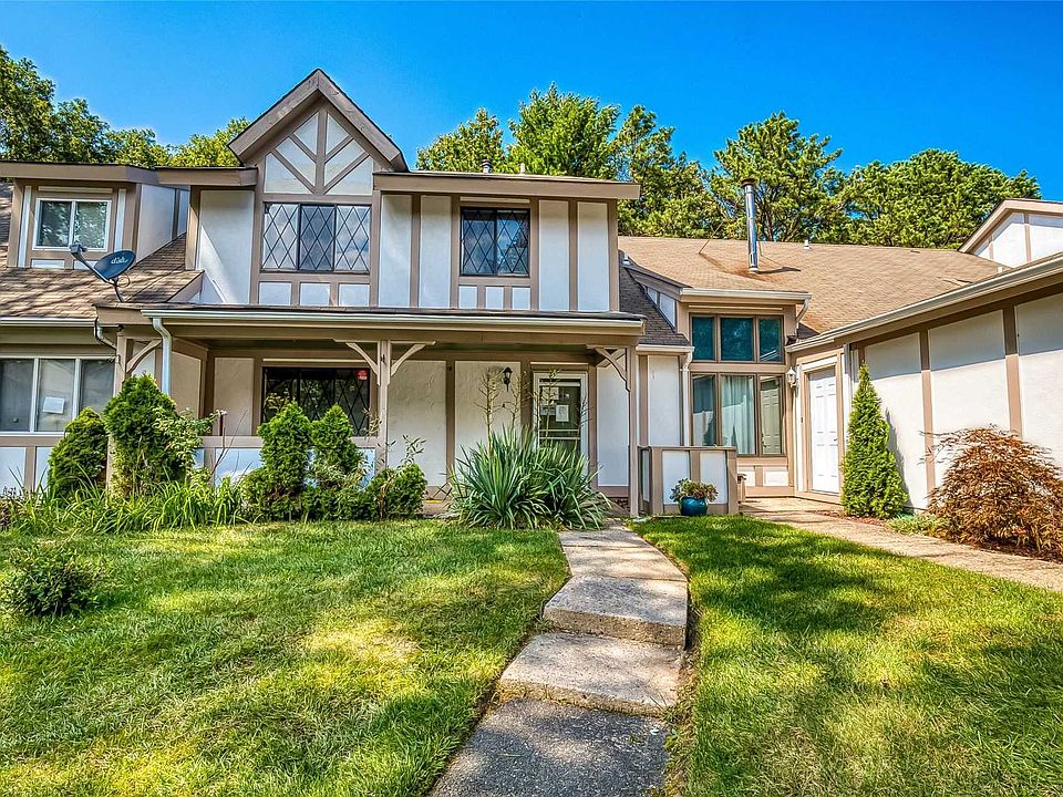 1st image of 156 Eagle Hill Ct