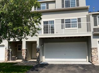 6812 Pine Crest Trl S, Cottage Grove, MN 55016