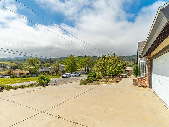 3rd image of 42835 Bluehills Dr