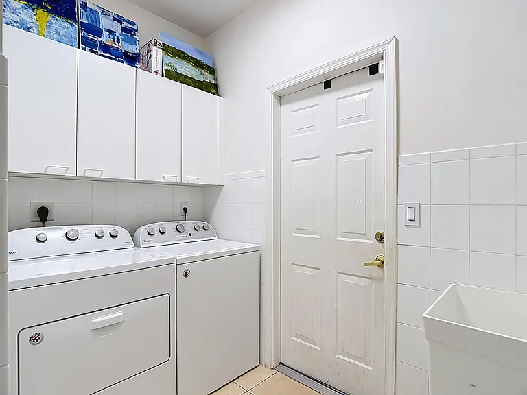 1154 Oakwater Dr — Photo 22
