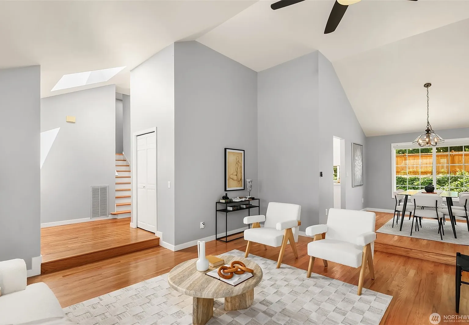 3 bed, 2.5 bath, 2170 sqft, $3,550 — Photo 3
