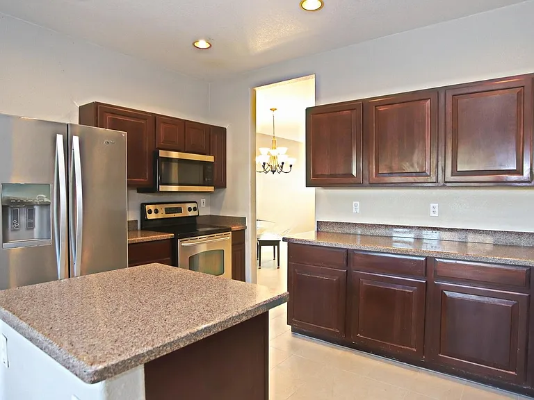 8833 S 13th Pl — Photo 10