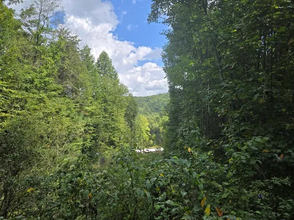 275 Kirkland Branch Rd, Bryson City, NC 28713