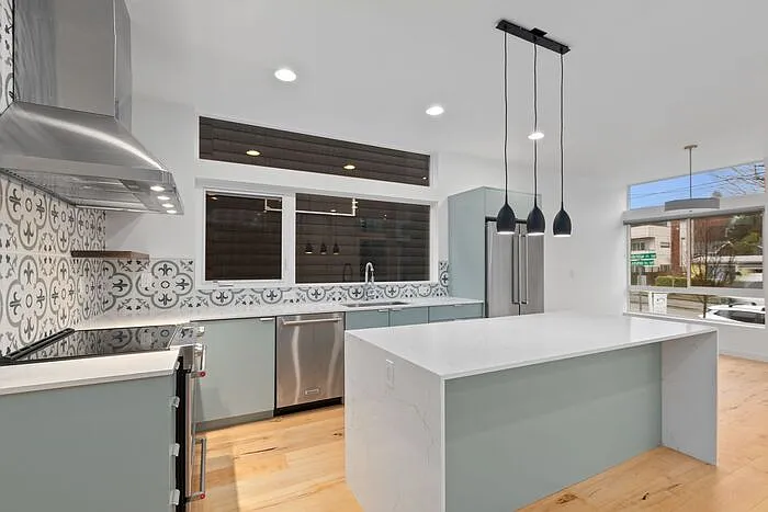 7331 Fauntleroy Way SW — Photo 21