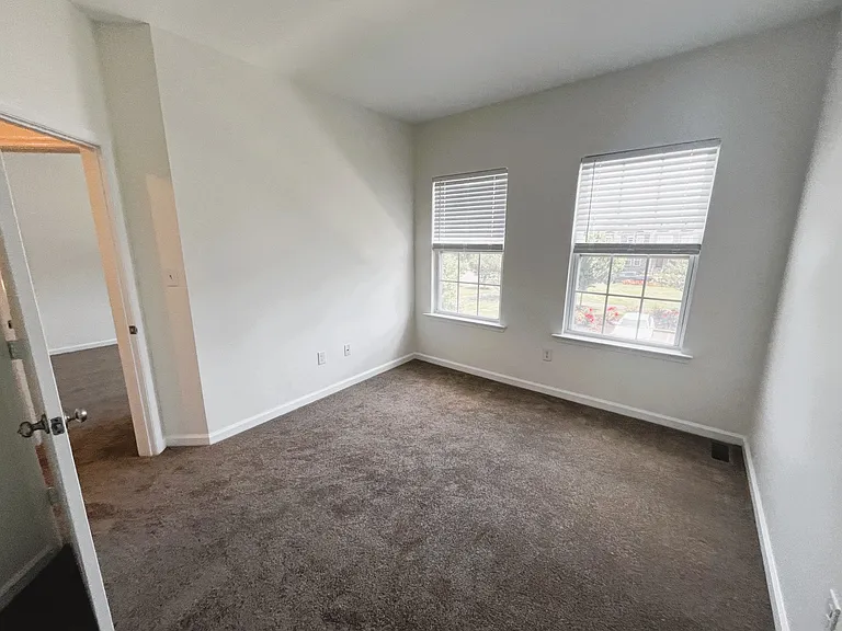 1825 N Pollock Way — Photo 20