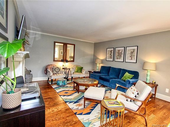 3rd image of 297 E Queens Dr