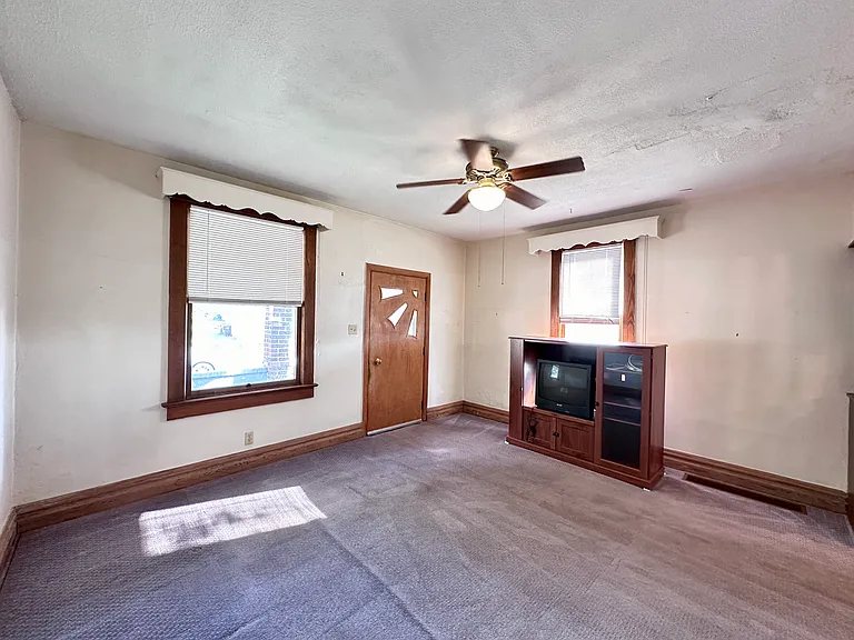 1413 Laurel Pl — Photo 22