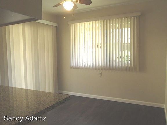 5th image of 944 Weldwood Ct APT 1