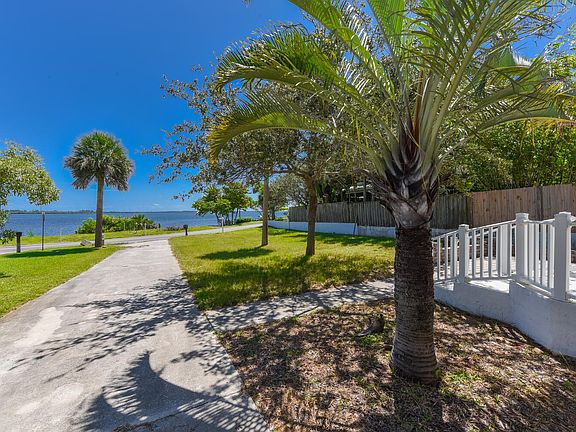 5th image of 8501 S Indian River Drive S