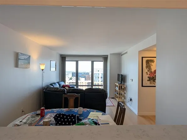 138-35 39th Avenue image 2 of 9