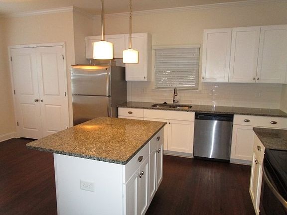 5th image of 2435 Beal St
