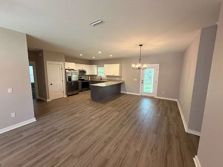 23 Blair Ln — Photo 2
