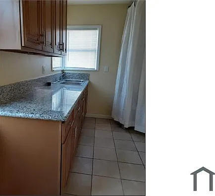 446 W 21st St — Photo 3