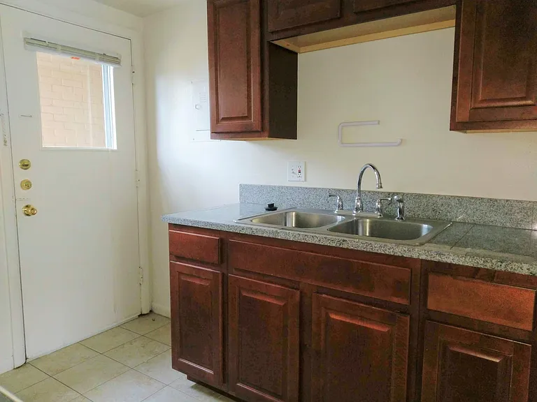 5729 Martel Ave #A — Photo 3