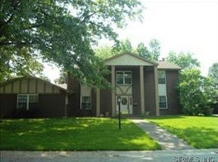 13 Ravenwood Cir, O Fallon, IL 62269
