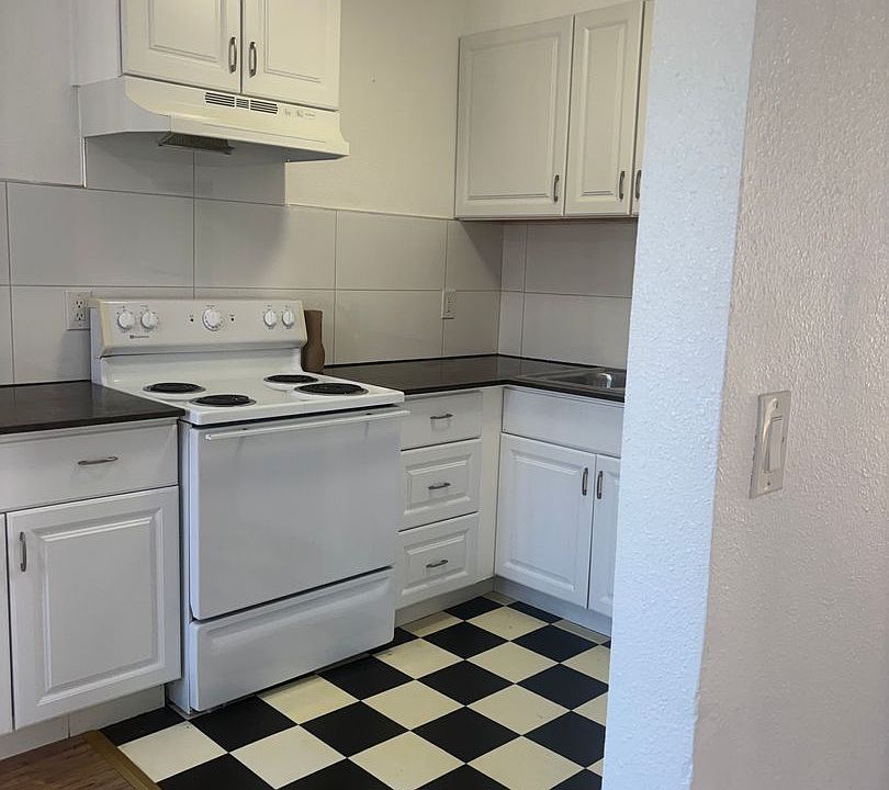 1st image of 8230 Lemon Grove Way APT 3