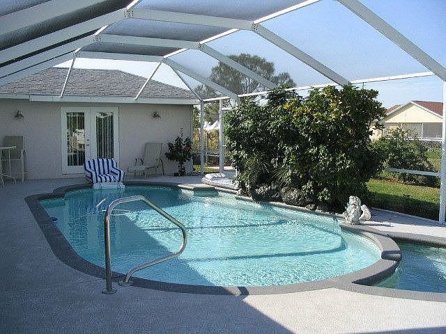Screened Pool