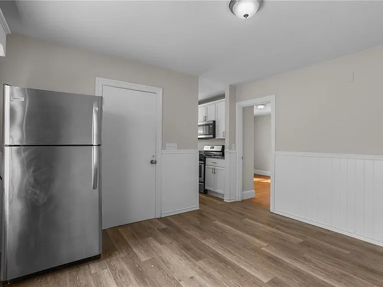 196 Wardlaw Ave — Photo 4