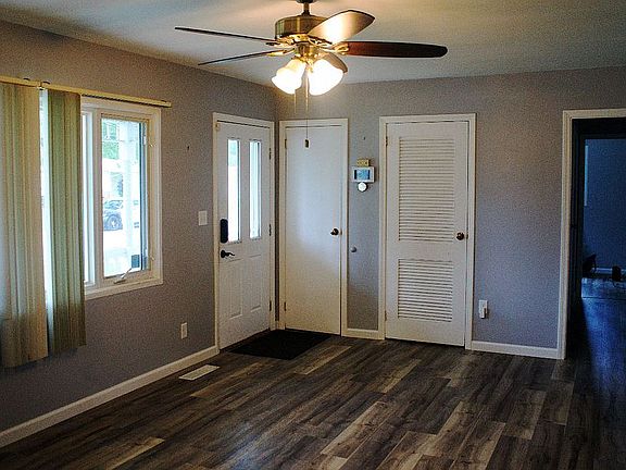 2nd image of 2031 Schuyler Dr