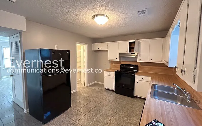 2 bed, 2.0 bath, 1072 sqft, $1,195 — Photo 4