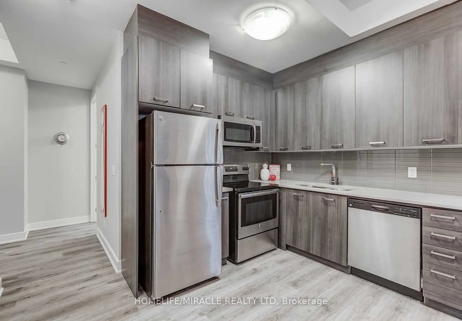 2 bed, $2,900 — Photo 3
