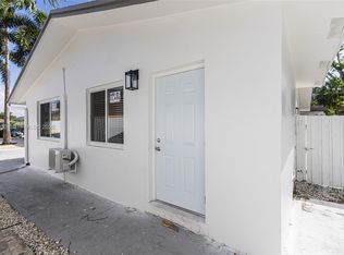 55 SW 13th St #B, Dania, FL 33004