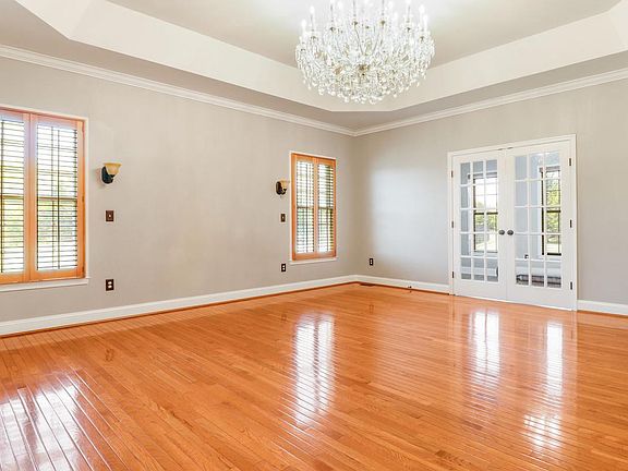 4th image of 40840 Greenwood Ln