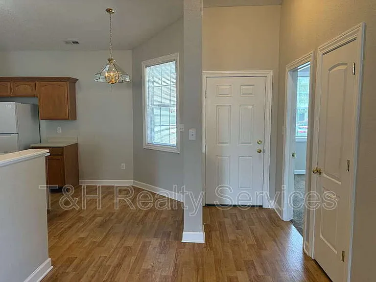 5935 Monticello Square Ln — Photo 7
