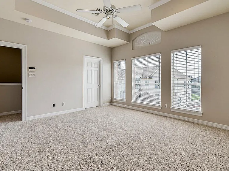 513 Leverkuhn St — Photo 15