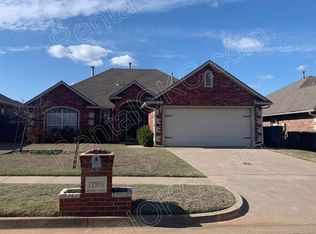 12305 SW 9th St, Yukon, OK 73099