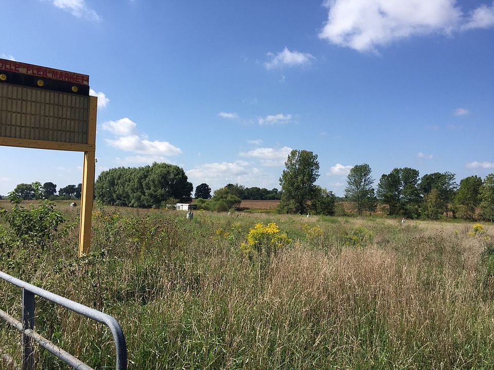 2nd image of 2384 S Us Highway 41