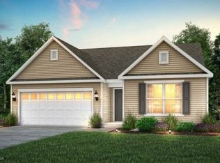 26546 Daisy Ln, Olmsted Falls, OH 44138