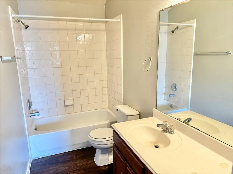 2911 Silver Shore Ln — Photo 11