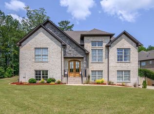 801 Grey Oaks Cv, Pelham, AL 35124