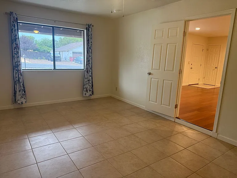 4285 E Mustang Dr — Photo 6