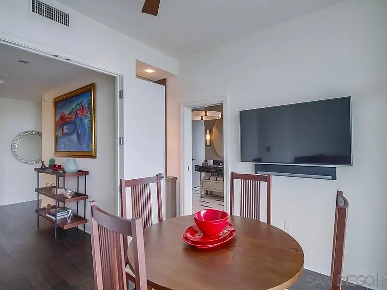 800 The Mark Ln #2801 — Photo 20