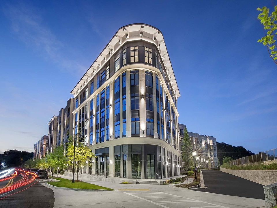 Building Photo 2